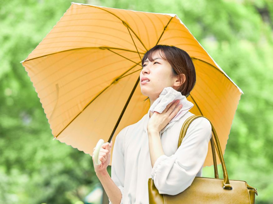 ความชื้นเกิดขึ้นได้อย่างไร และทำไมจึงอันตรายต่อเครื่องช่วยฟัง